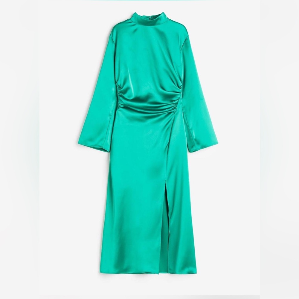H&M Vibrant Green Long Sleeve Dress